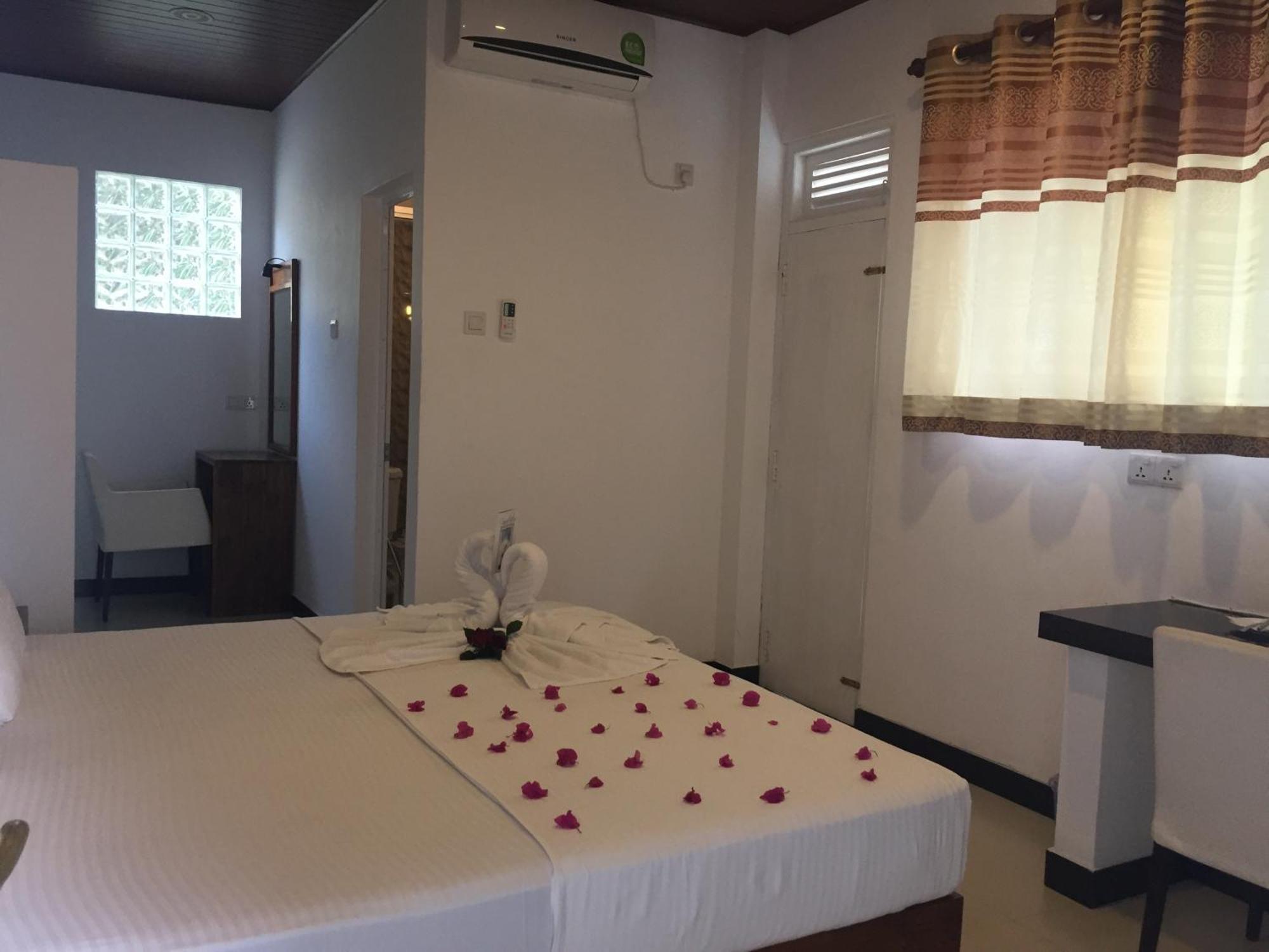 Grand Orchid Residence Kandy Exterior foto
